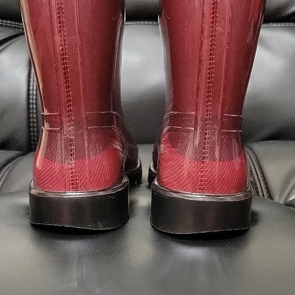 Burberry rain boots - Picture 4 of 7